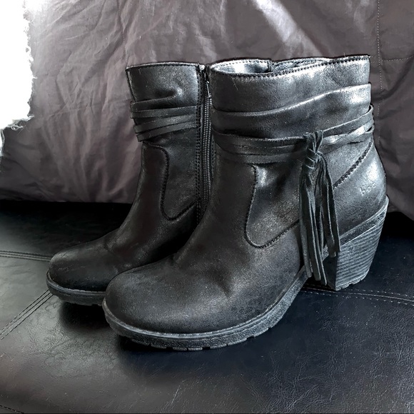 B.Ø.C. Tassel Booties - Picture 2 of 5